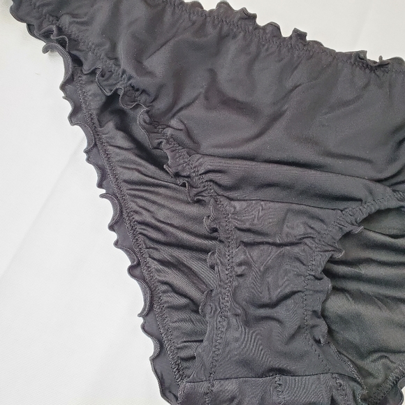 Shade & Shore Bikini Bottom w Ruching and Ruffles - Picture 3 of 5